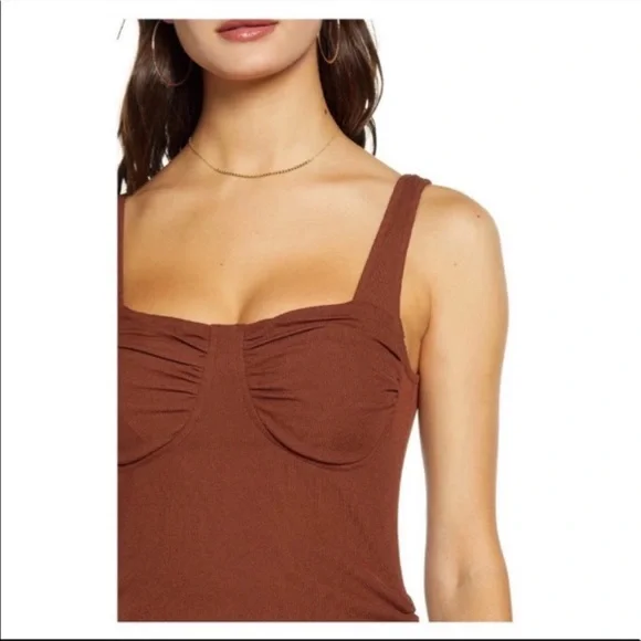 J.O.A side ruched bodycon dress (L) - Picture 3 of 14